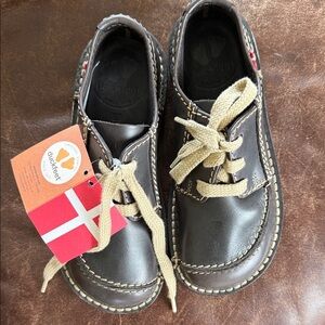 Duckfeet Fyn  lace-up shoes derby-style shoe crafted with full-grain leather NWT